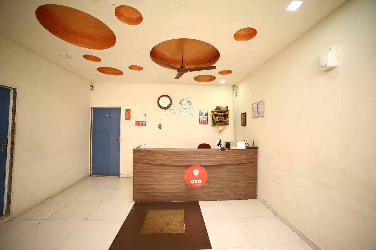 Hotel Velvet Rajkot Exterior photo
